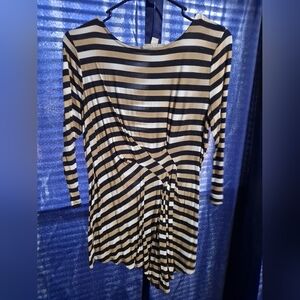 Tan black and white top